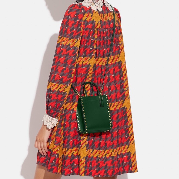 💰SOLD - CC385 - Coach Mini Cashin Tote with Rivets - Picture 12 of 13